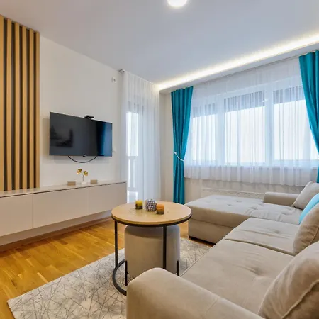 Апартаменты Rooftop Luxury *